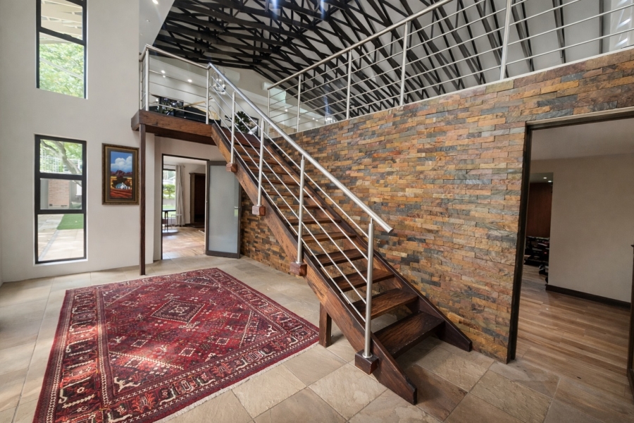 6 Bedroom Property for Sale in Cashan North West